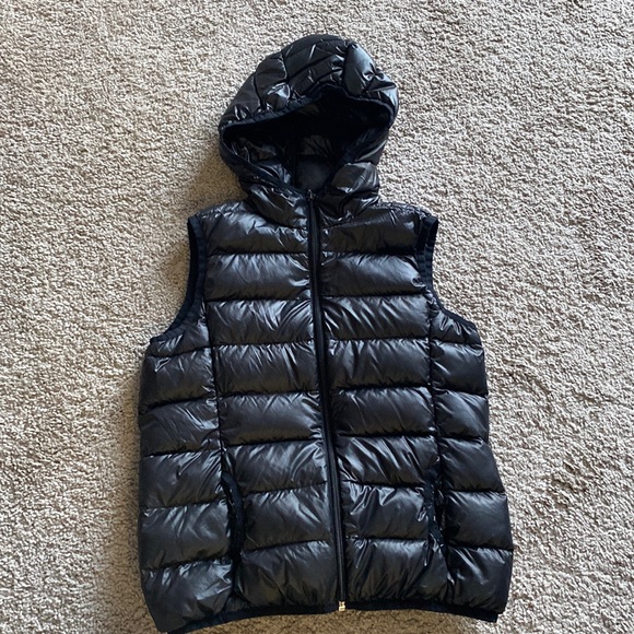 Active Basic Vest in size small - Picture 1 of 1